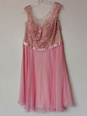 Vintage Pink Embroidered Chiffon Cocktail Dress With Tan Lining.